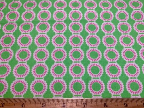 Cotton Fabric WEEDS Pink White Daisy Chains on Green ME &MY SISTER Moda FQ - Picture 2 of 2