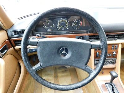 W126 380SEL 380SE 500SE 500SEL STEERING WHEEL TEXTURED VINYL 81-85