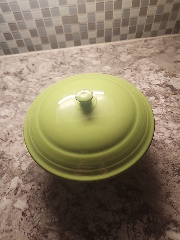 Fiesta Covered Casserole Dish Chartreuse Color? 9 Inch with Lid. Looks New 