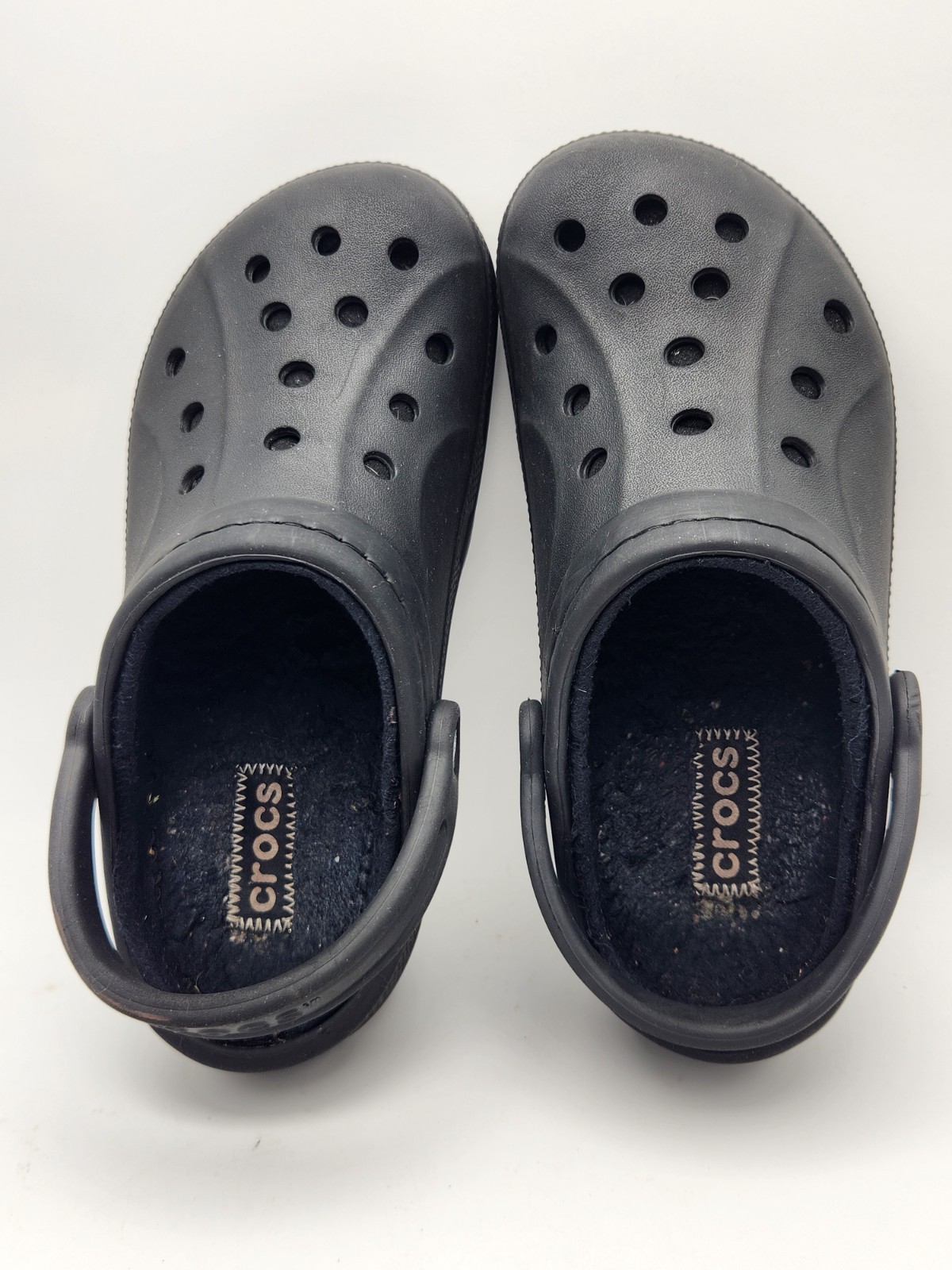 Classic lined Crocs. Men 6 Womens 8. Black lightly used.