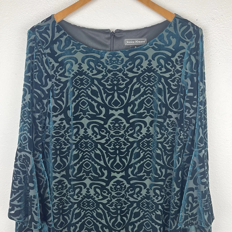 Jessica Howard Burnout Velvet Sheath Dress Whimsigoth Size 12 Bell Sleeve Green - Image 3 of 4