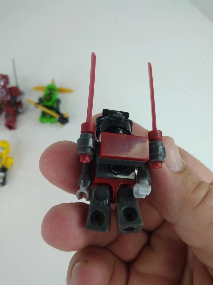 Kre-O Transformers Mini Figure Lot Bumblebee Sideswipe Grimlock - Image 3 of 4