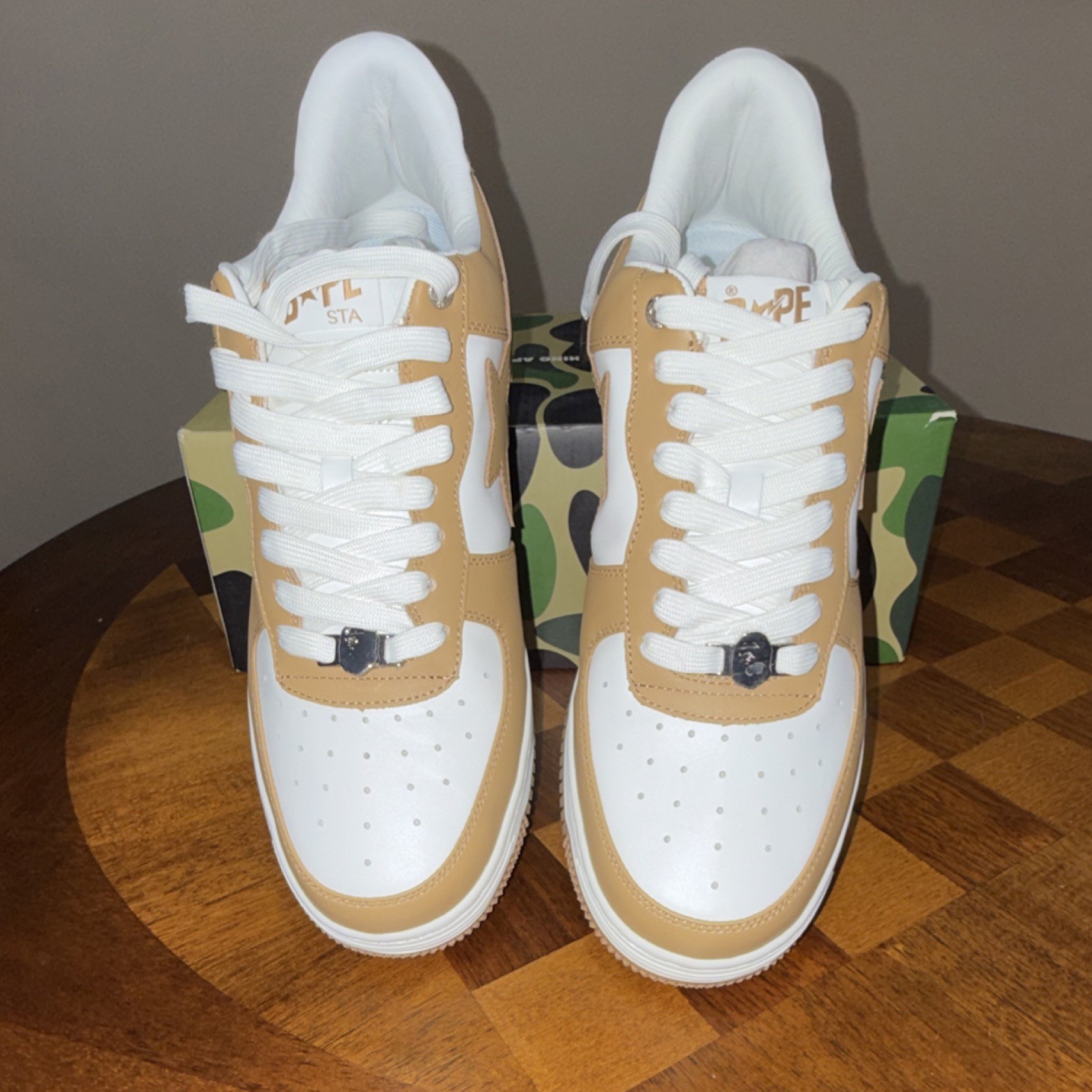 A Bathing Ape Bapesta Beige White Men's Low Top Leather Sneaker 1J70191007 thumbnail 3