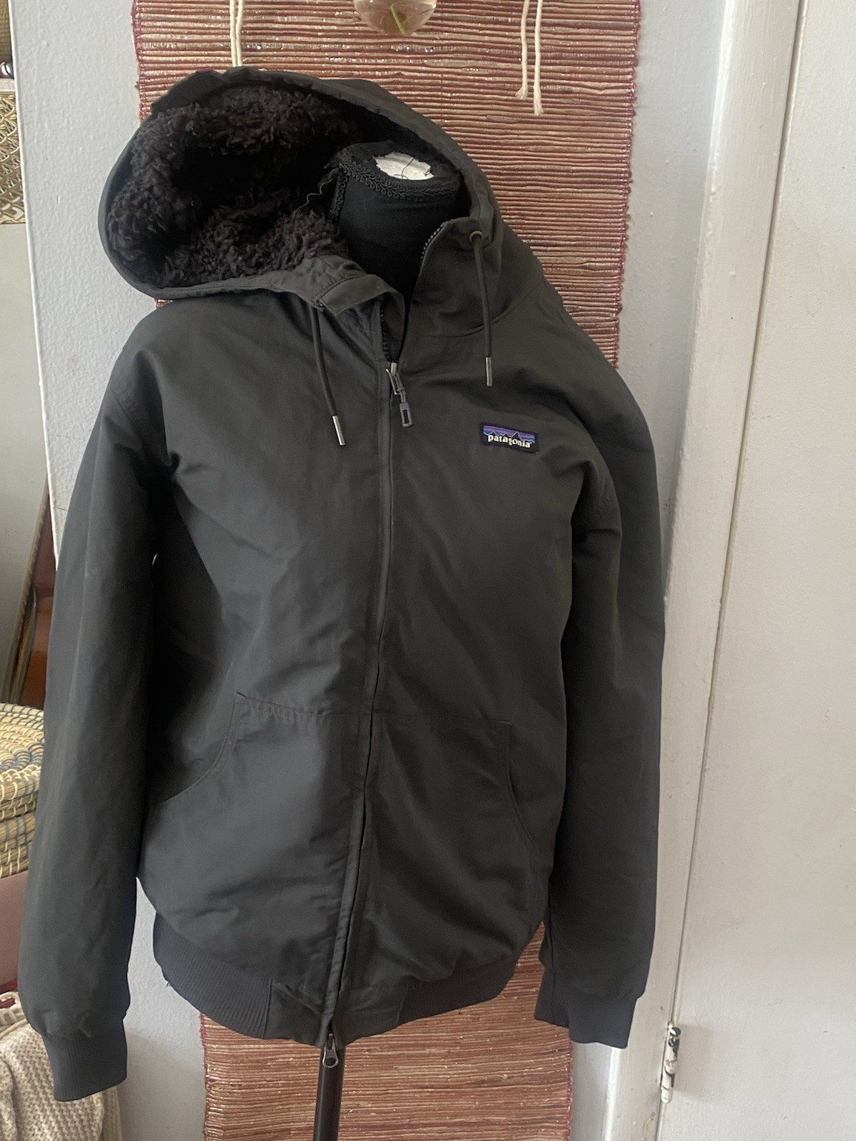 Patagonia Black Hooded Lined Solid Pattern Full Z… - image 1
