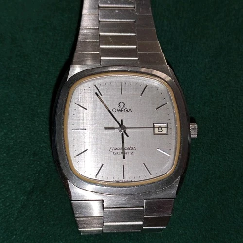 Omega Seamaster stainless steel men’s watch 1979 Stunning condition, with papers