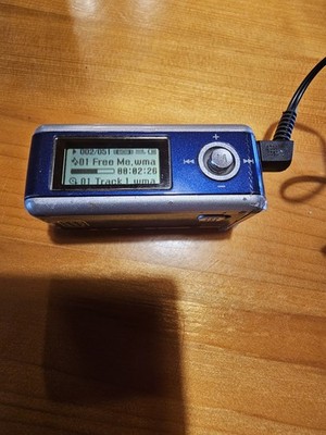 Samsyng Yepp YP-T5  Portable 512MB  MP3 Player Vintage