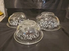 Vintage Pyrex Colonial Set Of 3 Nesting Bowls Daisy Pattern #322, 323, 325