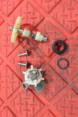 Briggs & Stratton 08P5020163-F1 125cc E450 Engine OEM Crankcase Sump Gears