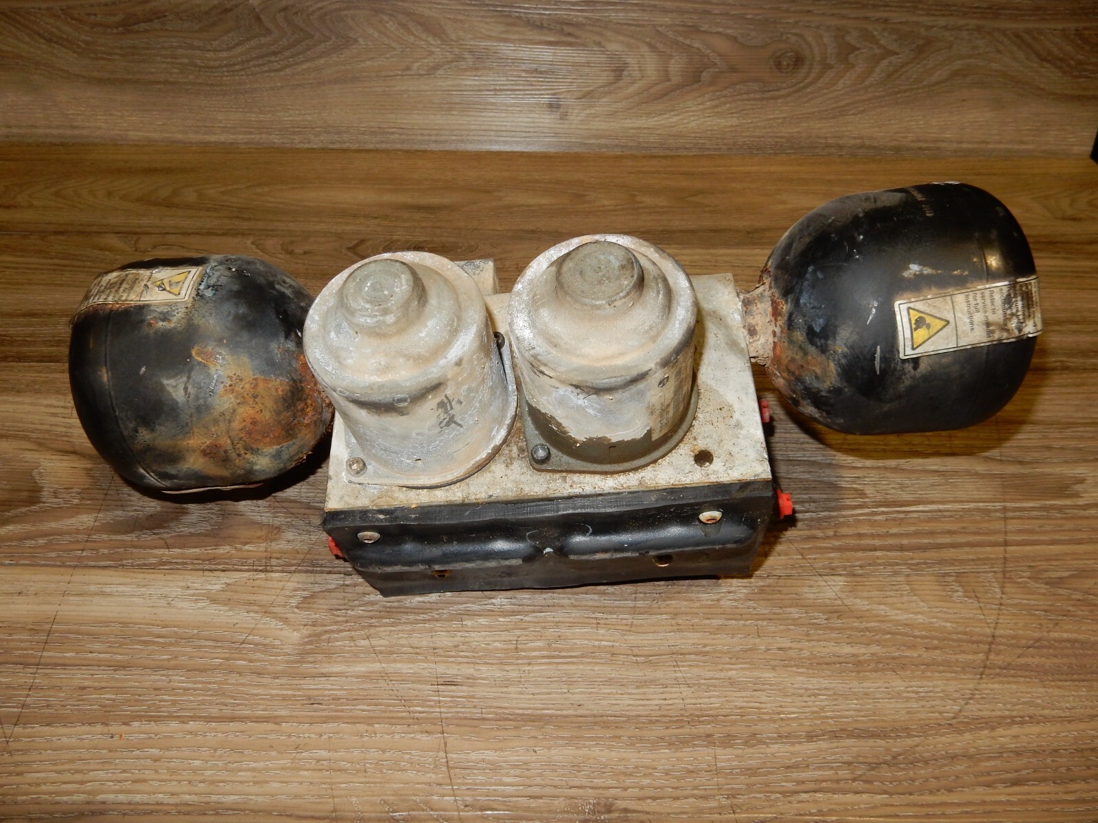 ABS Unit Meritor Wabco Hydraulic Power Break (400 851 8580) 9C4Z2C405