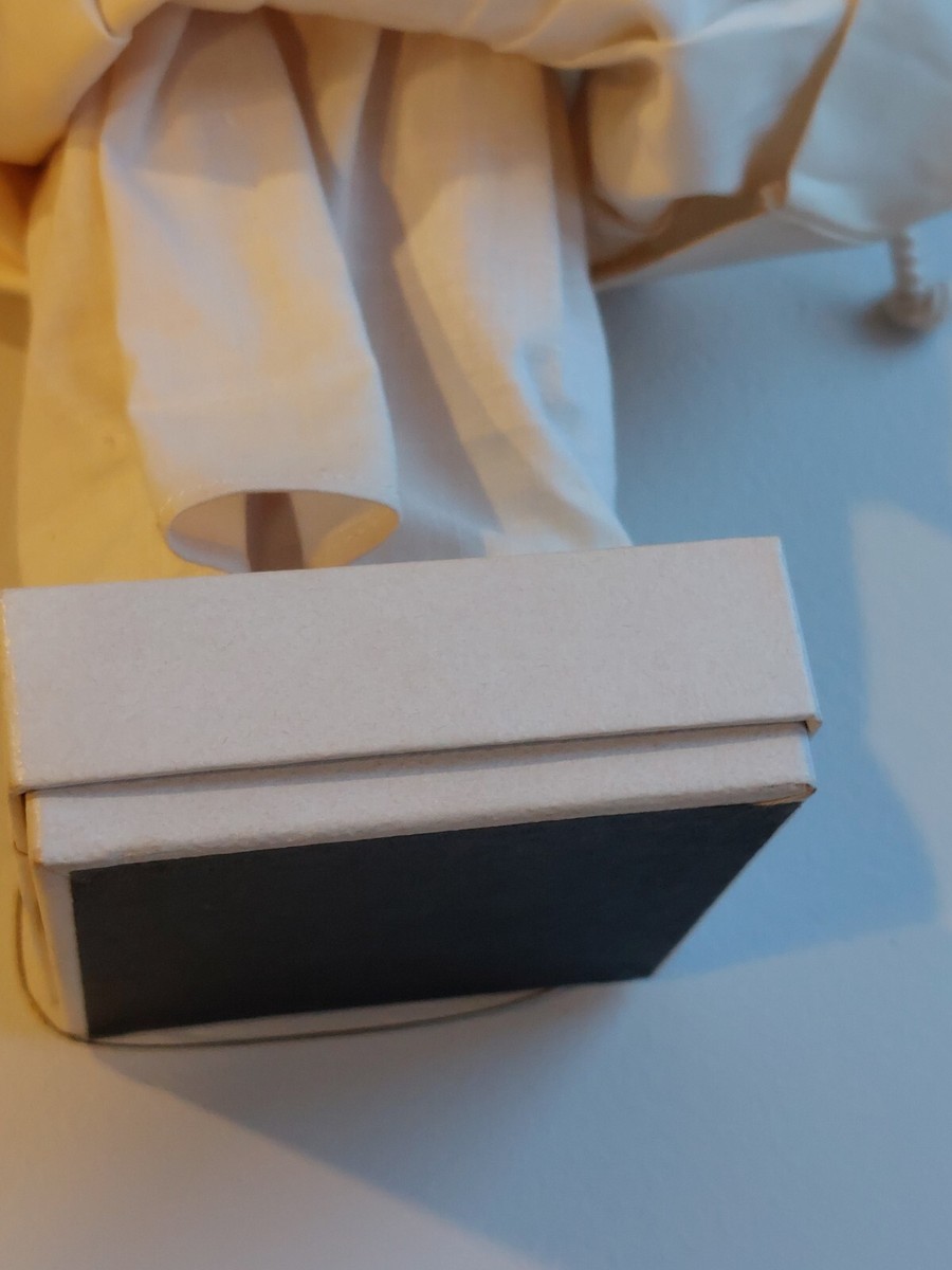 Ancienne Poupée Communiante SNF - Boîte à Dragées - Plastique 29 Cm - Années 40/50
