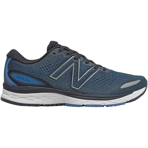 running shoes mens size 9