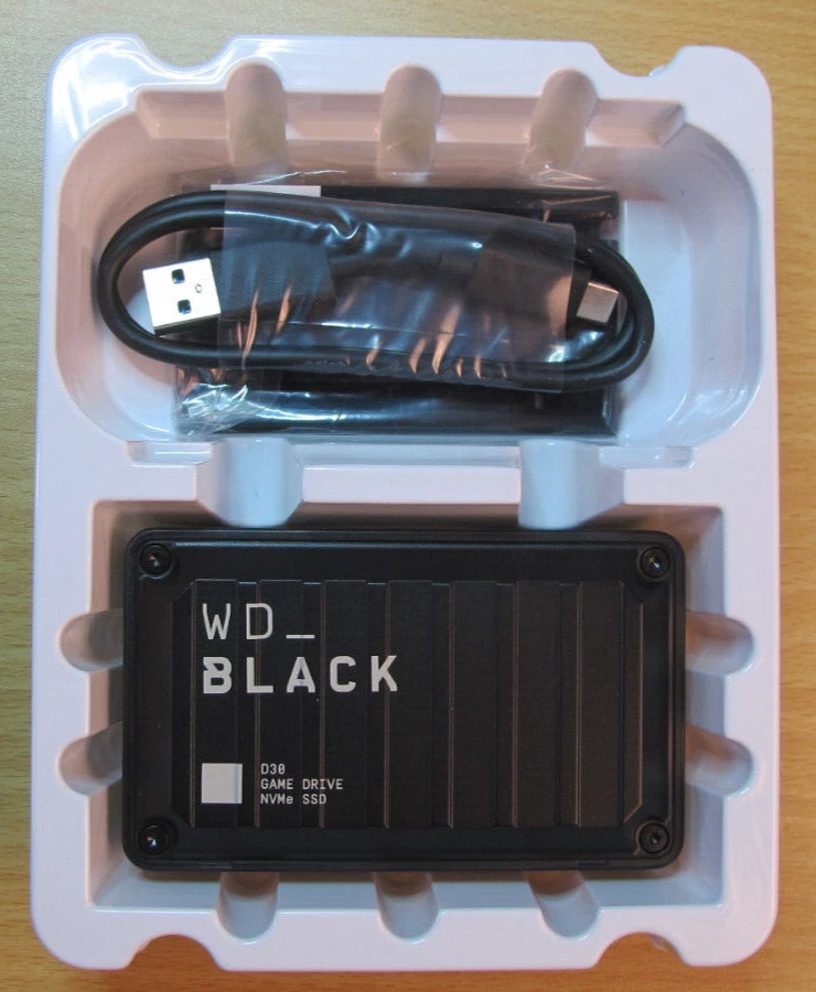 WD BLACK 1TB SSD External Game Drive PS 4 5 Windows D30 WDBATL0010BBK-WESE Open - Image 3 of 4