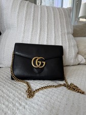 Portafoglio GUCCIC Pelle di Vitello GG Marmont Catena Nero