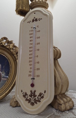 Pfaltzgraff Village Indoor Thermometer Cottage Granny Rare Vintage Kitchen