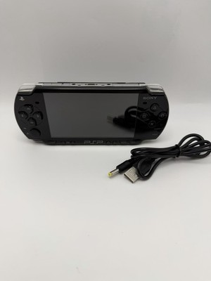 Sony PSP 2002 PlayStation Portable Spielkonsole Schwarz mit Ladekabel Geprüft