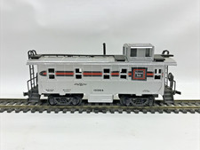 Bachmann HO Gauge 36' Caboose Off-Center Cupola Burlington CB Q 12384