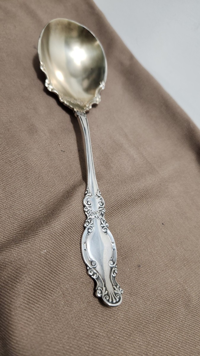 Wm. Rogers Melrose Gold Wash Pattern Silverplate Berry/Serving