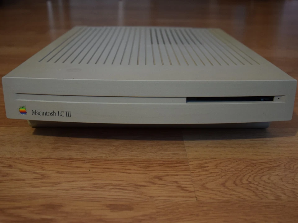 Apple Macintosh LC III + clavier et souris - Photo 2/4