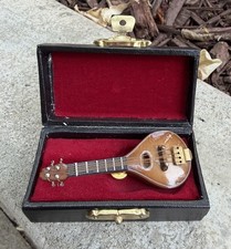 Passo Miniature Mandolin Musical Instrument Pin 2.75 With Box