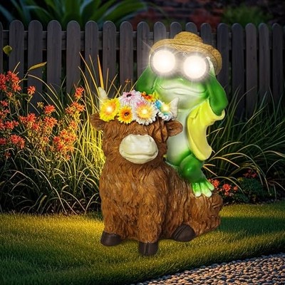 Solar Garden Lights Frog Sitting on Highland Cow Solar Frog With Highland Cow