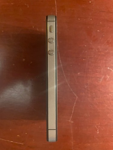 Apple iPhone 4- 8GB - Black - Model MD439LL/A Unlocked - Photo 5 sur 6