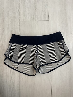 Lululemon Speed Shorts Size 6 Wet Dry Warm - Striped - Blue / White