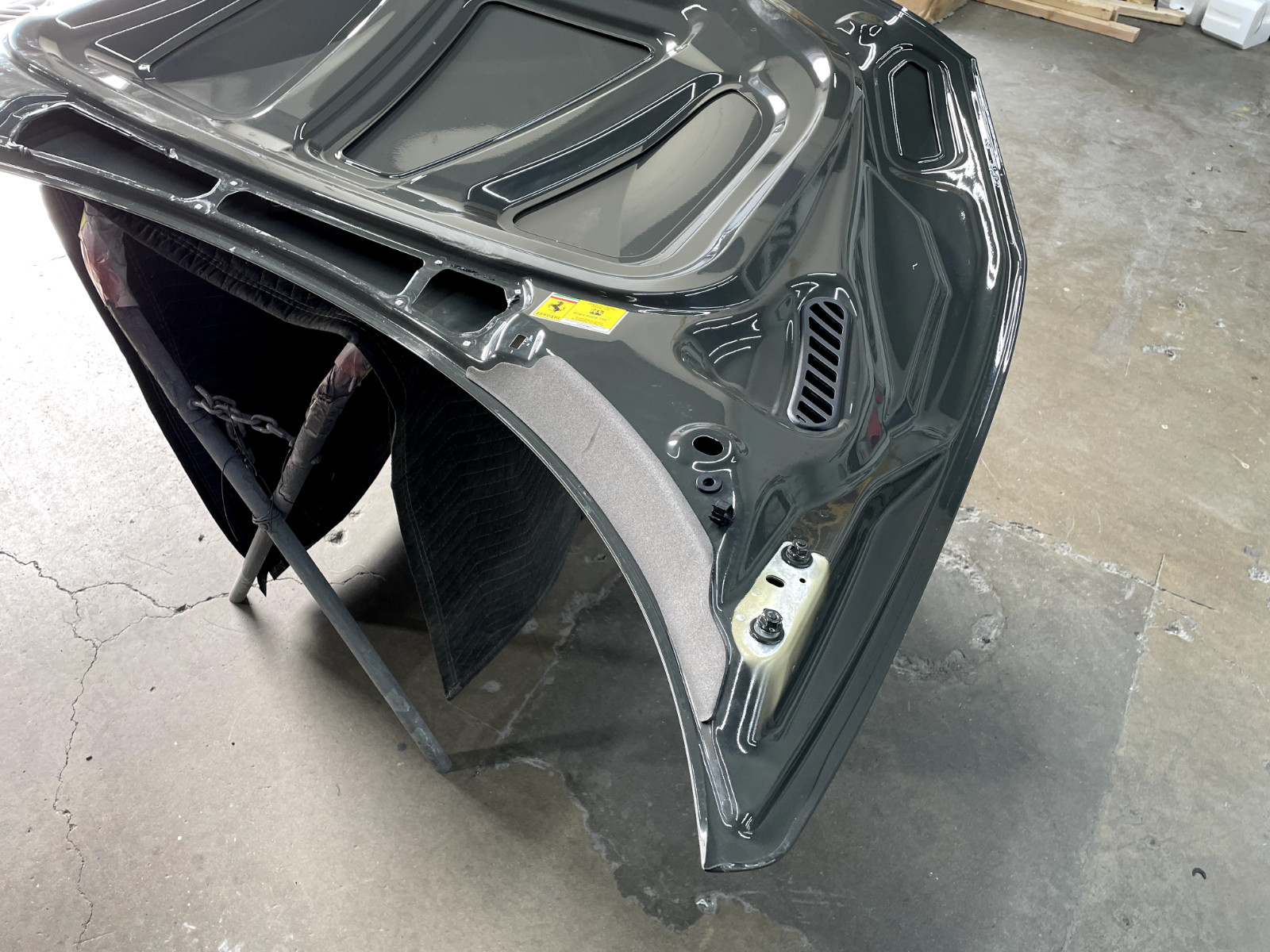 FERRARI 488 GTB SPIDER OEM HOOD VERY CLEAN FRESH TAKE OFF INSURANCE QUALITY