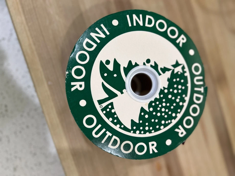 New Vel-Touch Burgundy VELVET RIBBON 75 FT.x2.25" WIDE Indoor/Outdoor Christmas - Image 3 of 3