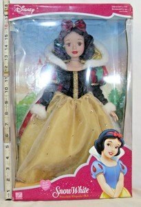snow white porcelain keepsake doll 2003