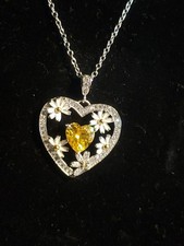 Open Work Heart Flower Necklace 925 Yellow Cubic Zircon Daisy 17 Inch Open Work Heart Flower Necklace 925 Yellow Cubic Zircon Daisy 17 Inch