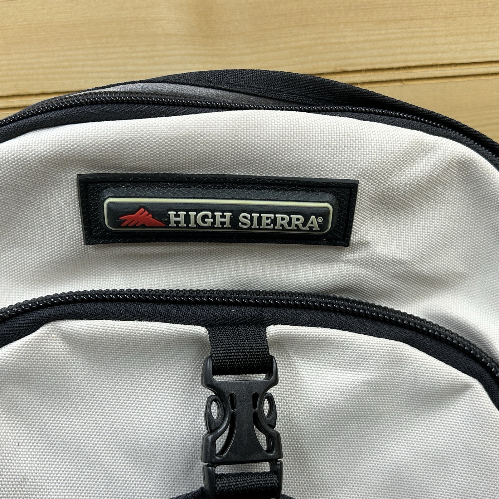 High Sierra Multi-Compartment Backpack Durable La… - image 2