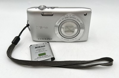 Nikon Coolpix S3300 16MP Camera - Silver - w/ Battery