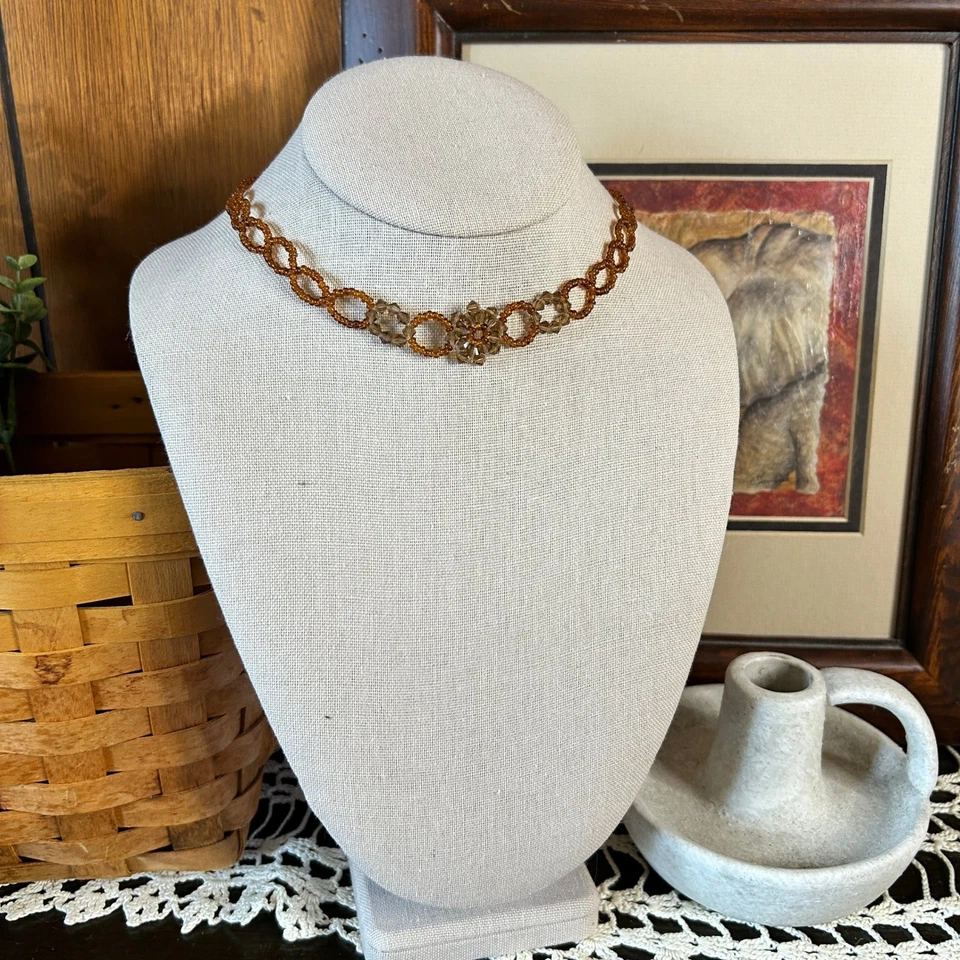 Collar Gargantilla Flor Cuentas Años 70 Marca 1928 Inspiración Vintage Foto 2 de 4