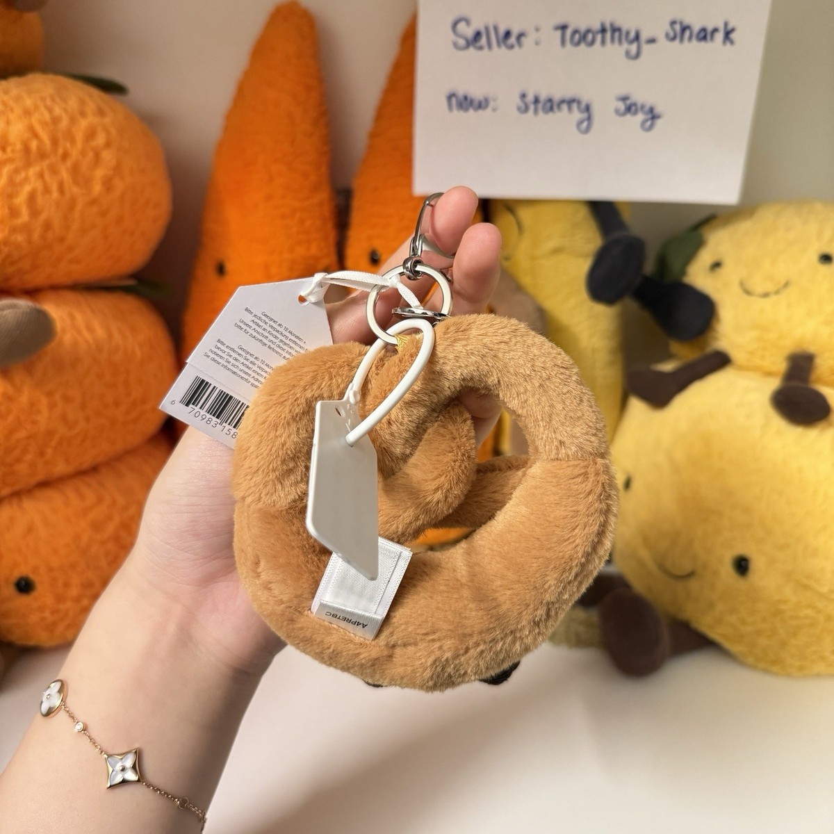 Jellycat Amuseables Pretzel Bag Charm BNWT - 100% Authentic - Fast