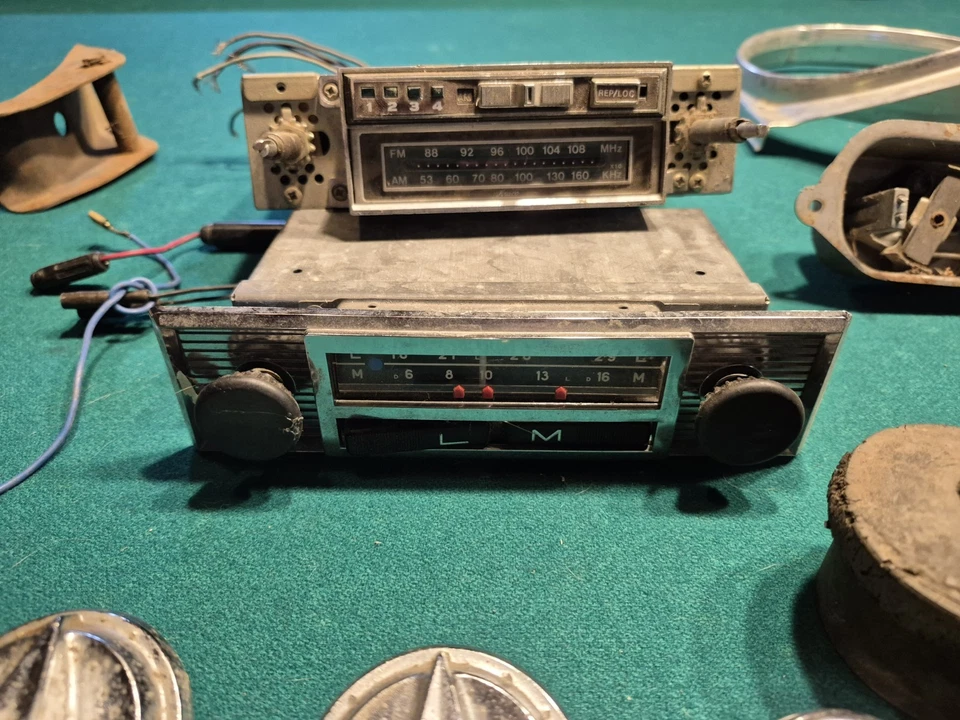 1960s Ford Falcon Parts Lot Dash Bezel Tail Lights Etc Horn - Image 4 of 4