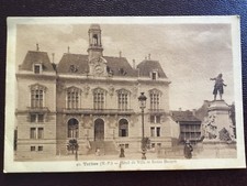 CPA 65  Hautes-Pyrénées - Tarbes - Hôtel de Ville et statue Danton
