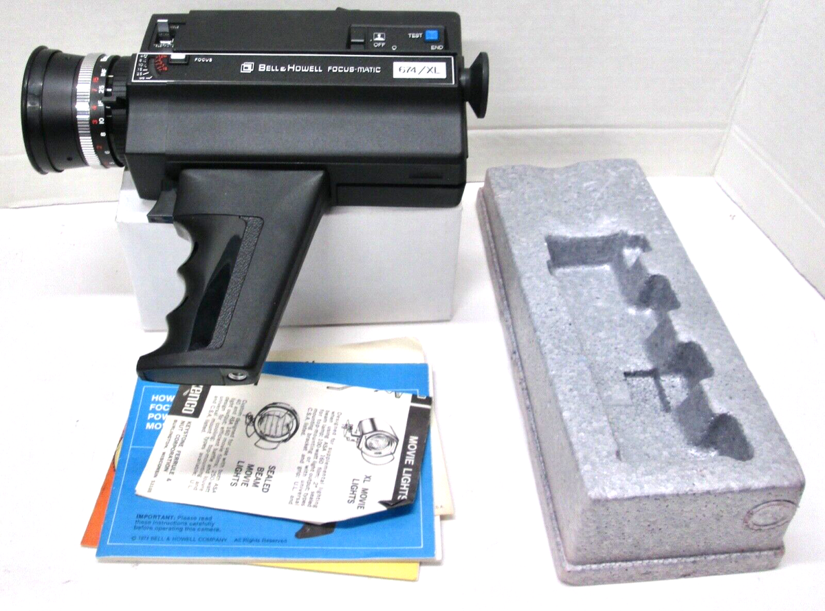 Bell & Howell Movie Camera Model 674 Super 8 Focus-matic 674/XL