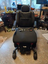 Quantum Edge 2.0 Power Wheelchair Black Joystick Seat Belt Detachable Footrests