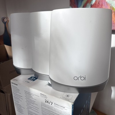 NETGEAR Orbi RBR750 Router And 2x Satellite RBS750 WIFI 6 Add On