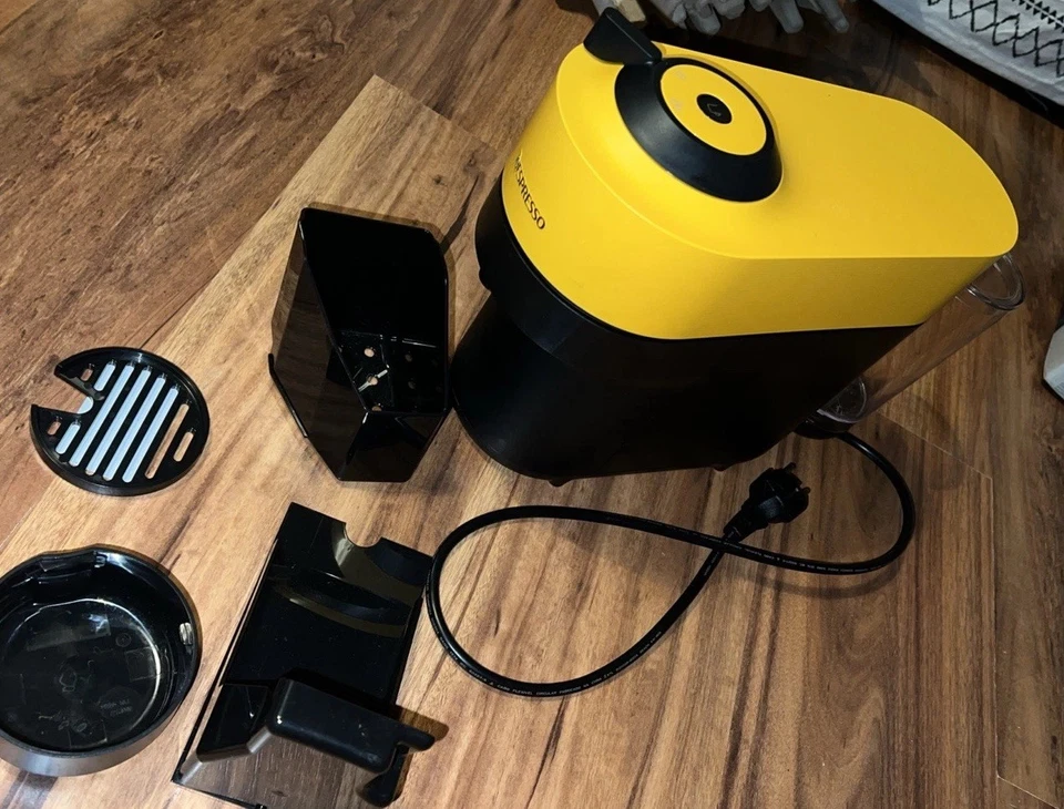 Nespresso Vertuo Pop Coffee Machine – Like New, With Box & Accessories - Bild 3 von 4