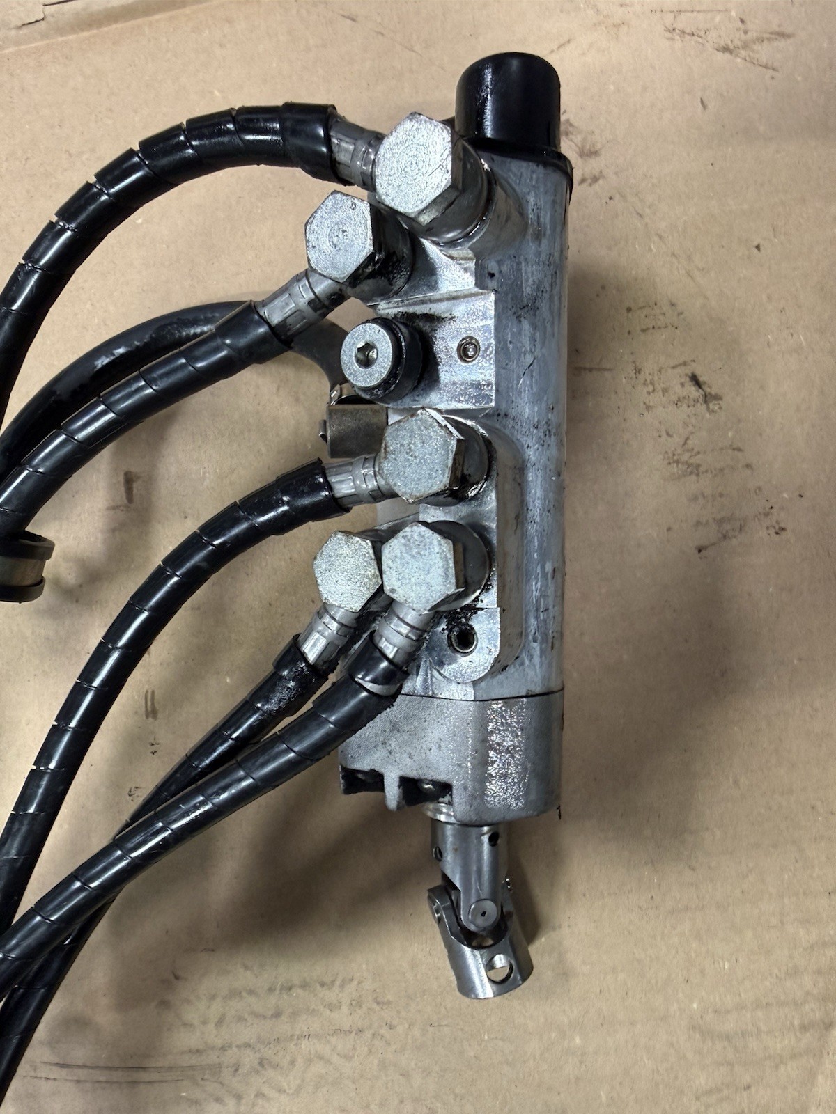 Ferrari 575 F1 Hydraulic Actuator and Power Unit with Pump and Lines
