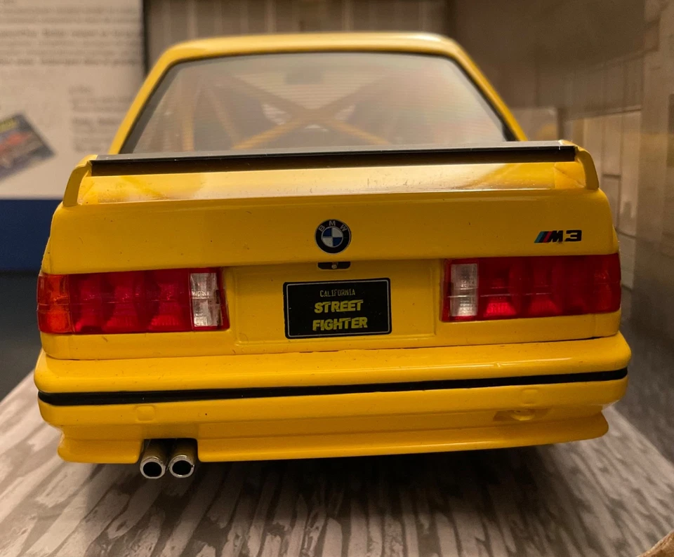 BMW M3 (E30) 1990 1/18 Solido - Immagine 2 di 4
