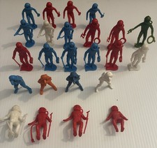 Lot Of 24 Vintage MPC Plastic Space Men Astronaut Toy Figures