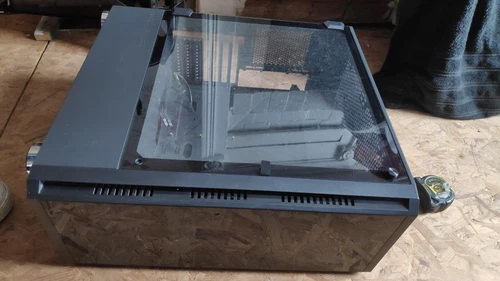 Computer case with glass panel