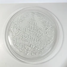 Duralex Christmas Plate Christmas Tree with Large Bow Etching 12" Diameter