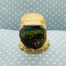 Shepard of the Hills Souvenir Gold Tone Metal Thimble by Fort - Branson MO