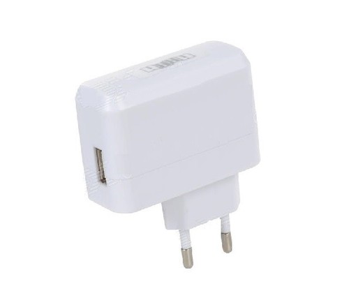 Presa di corrente per auto USB C 12V caricatore rapido arino a 3 porte