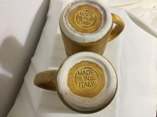 Vintage Paar Keramik Steinzeug Becher, gelb, groß, gebrannt, gestempelt Made in Italy - Bild 4 von 8