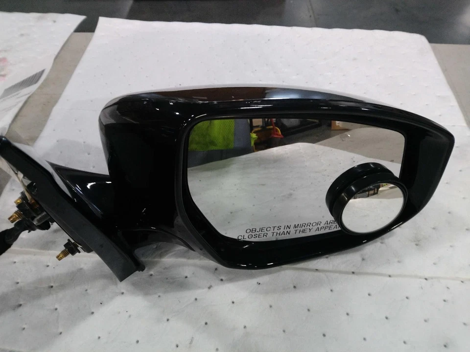 Espejo retrovisor derecho usado se adapta a: Nissan Máxima Power 2017 con intermitentes LED calor Foto 4 de 4