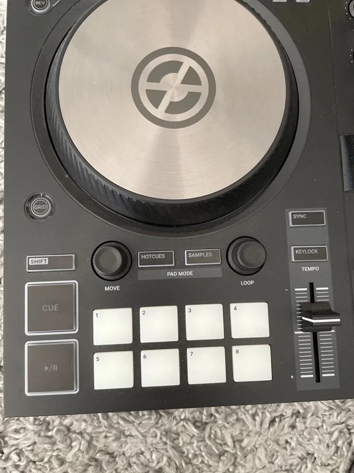 Native Instruments Traktor Kontrol S2 MK3 2-Kanal DJ Controller - Bild 4 von 4